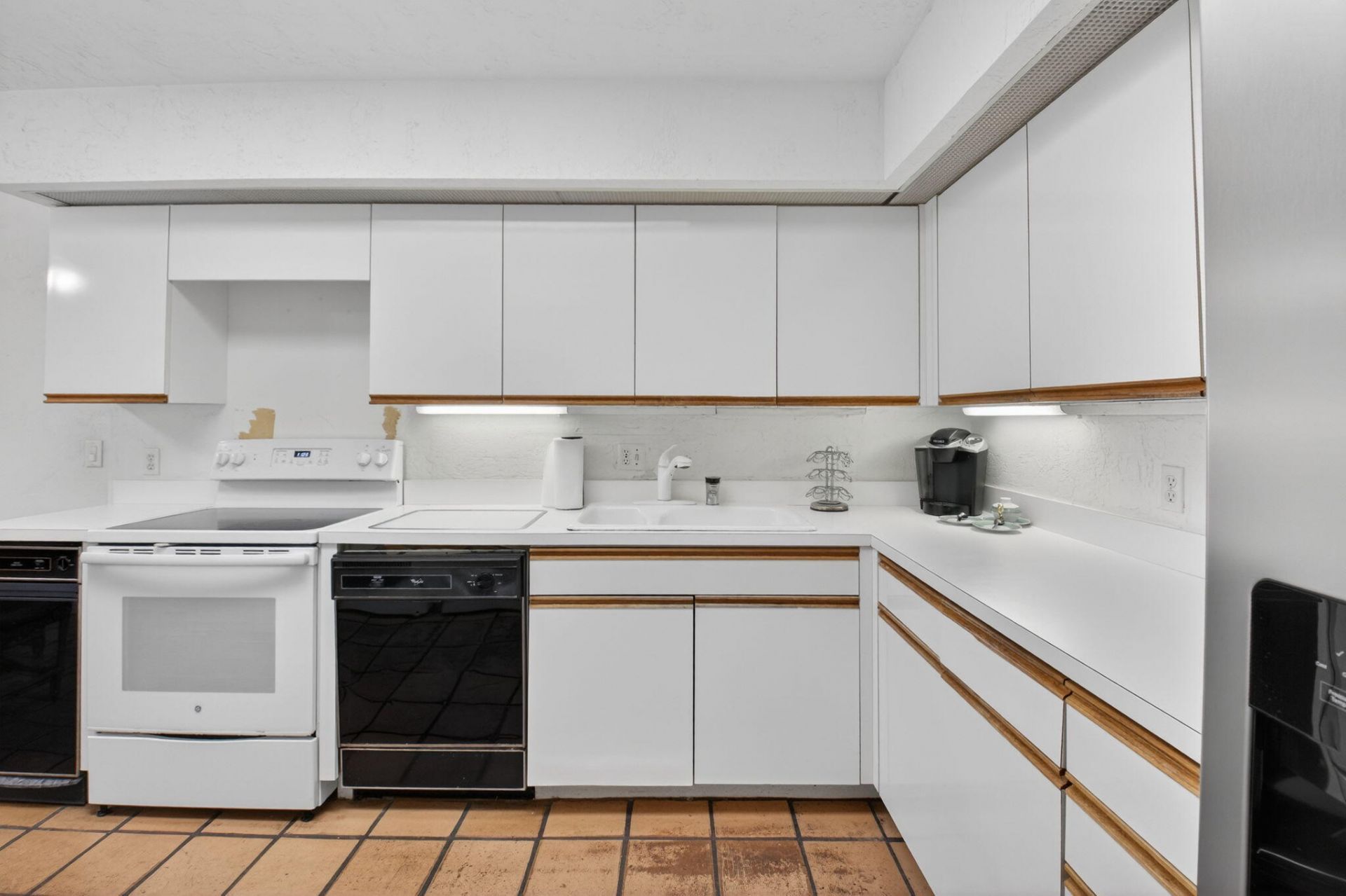 1 Eastgate Drive, Unit B, Boynton Beach, FL 33436 Photo