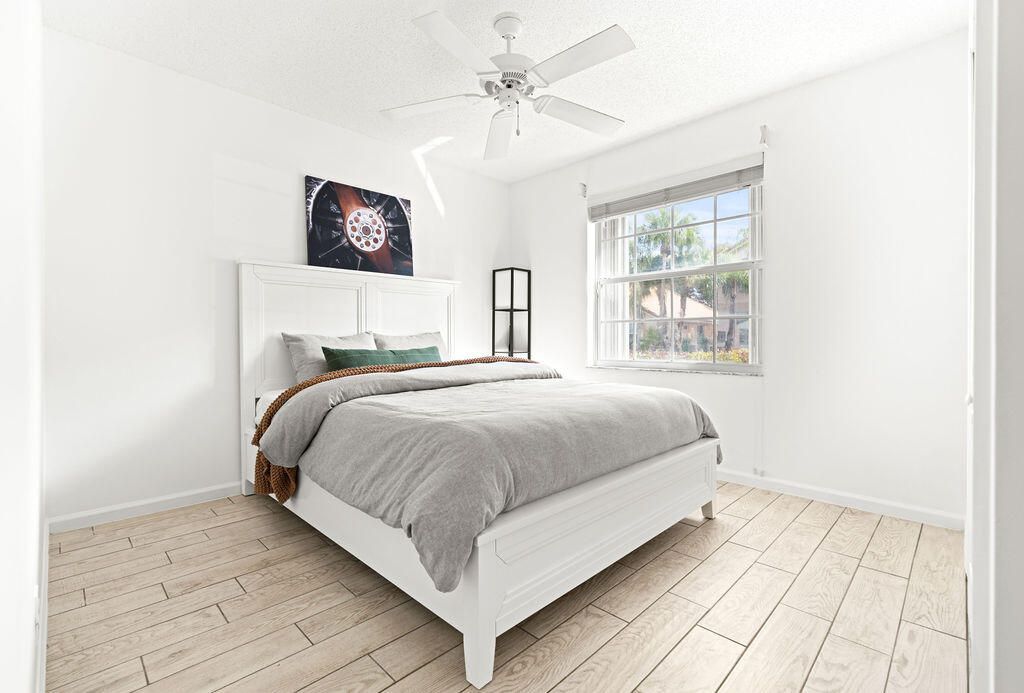 447 Woodview Circle, Palm Beach Gardens, FL 33418 Photo