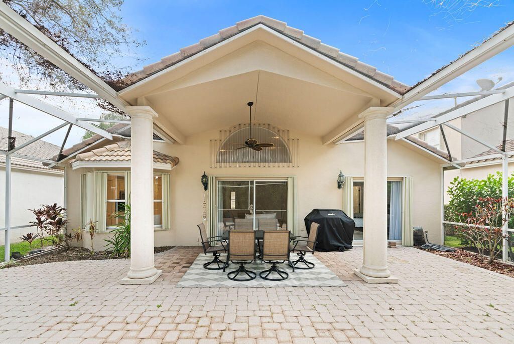 447 Woodview Circle, Palm Beach Gardens, FL 33418 Photo