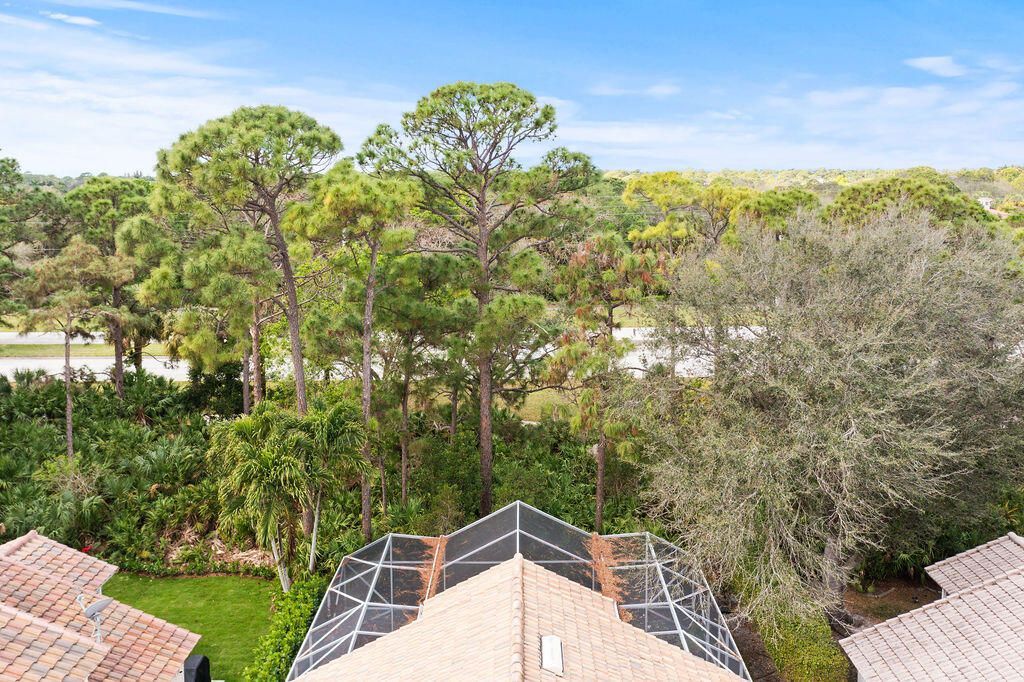 447 Woodview Circle, Palm Beach Gardens, FL 33418 Photo