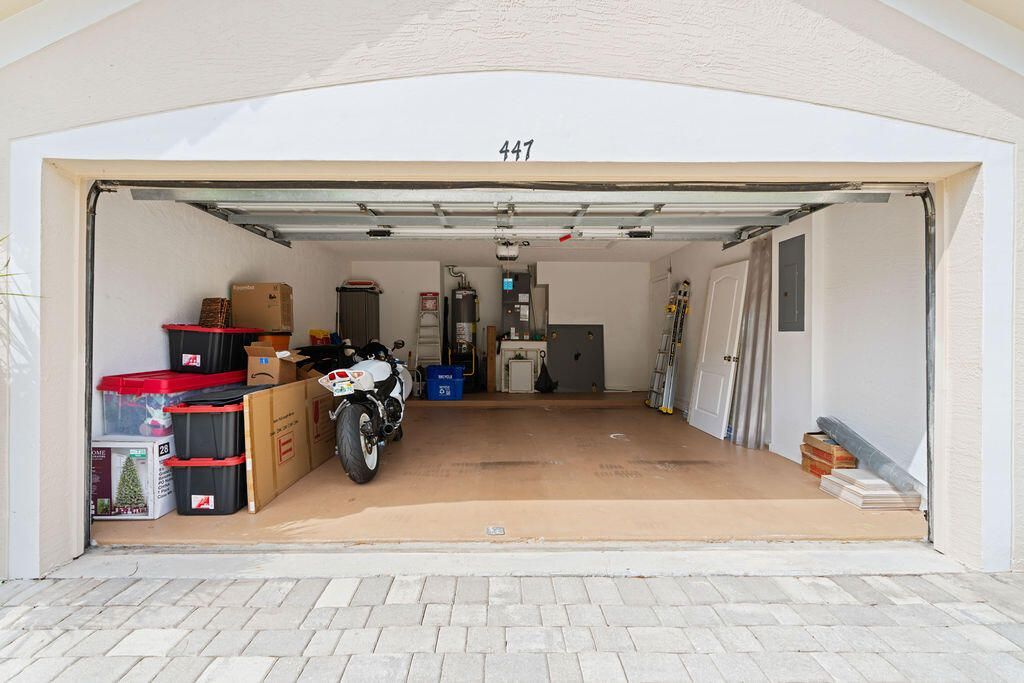 447 Woodview Circle, Palm Beach Gardens, FL 33418 Photo