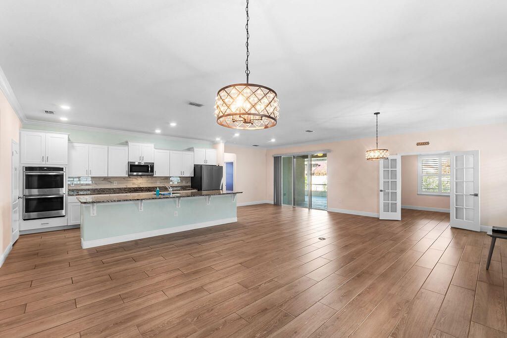 5285 NW South Delwood Drive, Port Saint Lucie, FL 34986 Photo