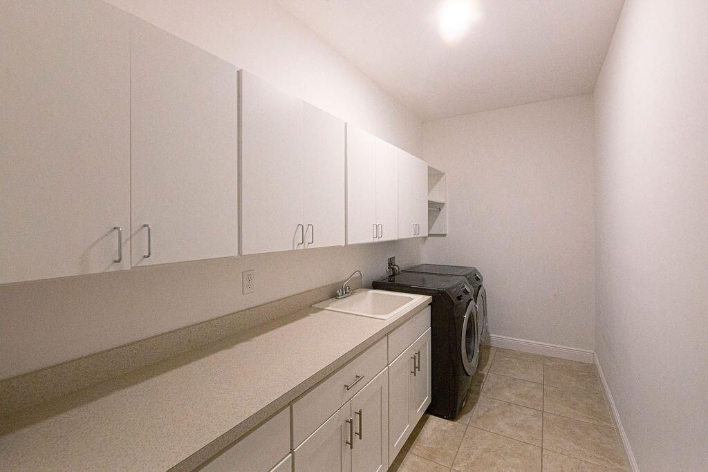 5285 NW South Delwood Drive, Port Saint Lucie, FL 34986 Photo