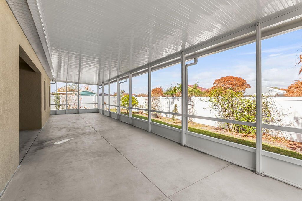 5285 NW South Delwood Drive, Port Saint Lucie, FL 34986 Photo