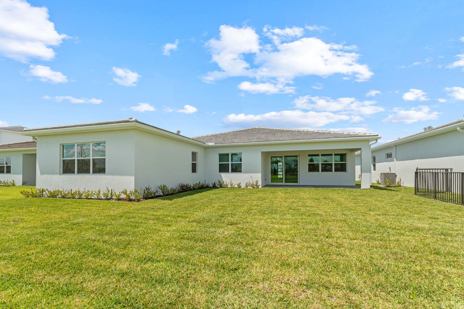 10625 SW Larocca Way, Port Saint Lucie, FL 34987 Photo