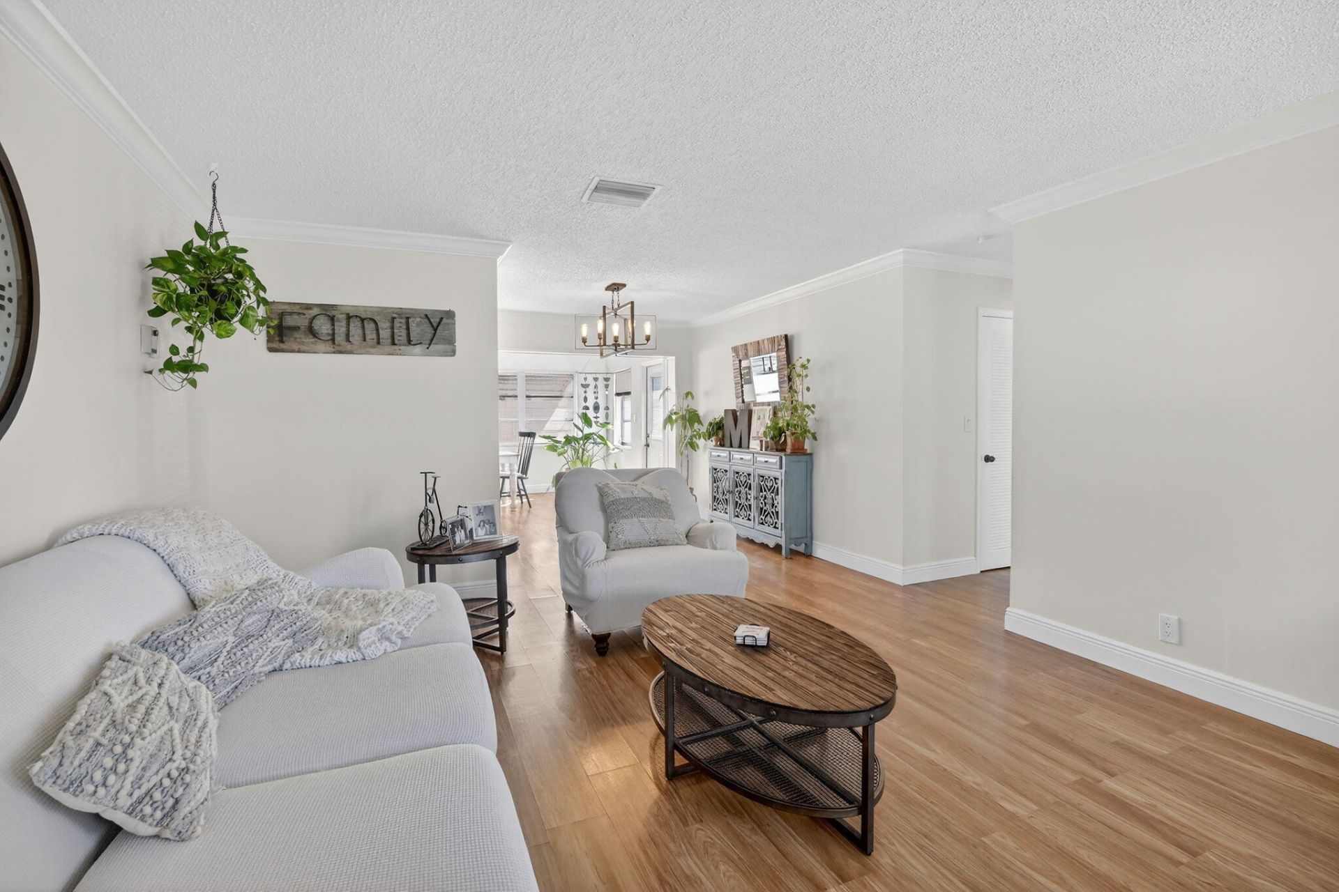 5710 NW 70th Terrace, Tamarac, FL 33321 Photo