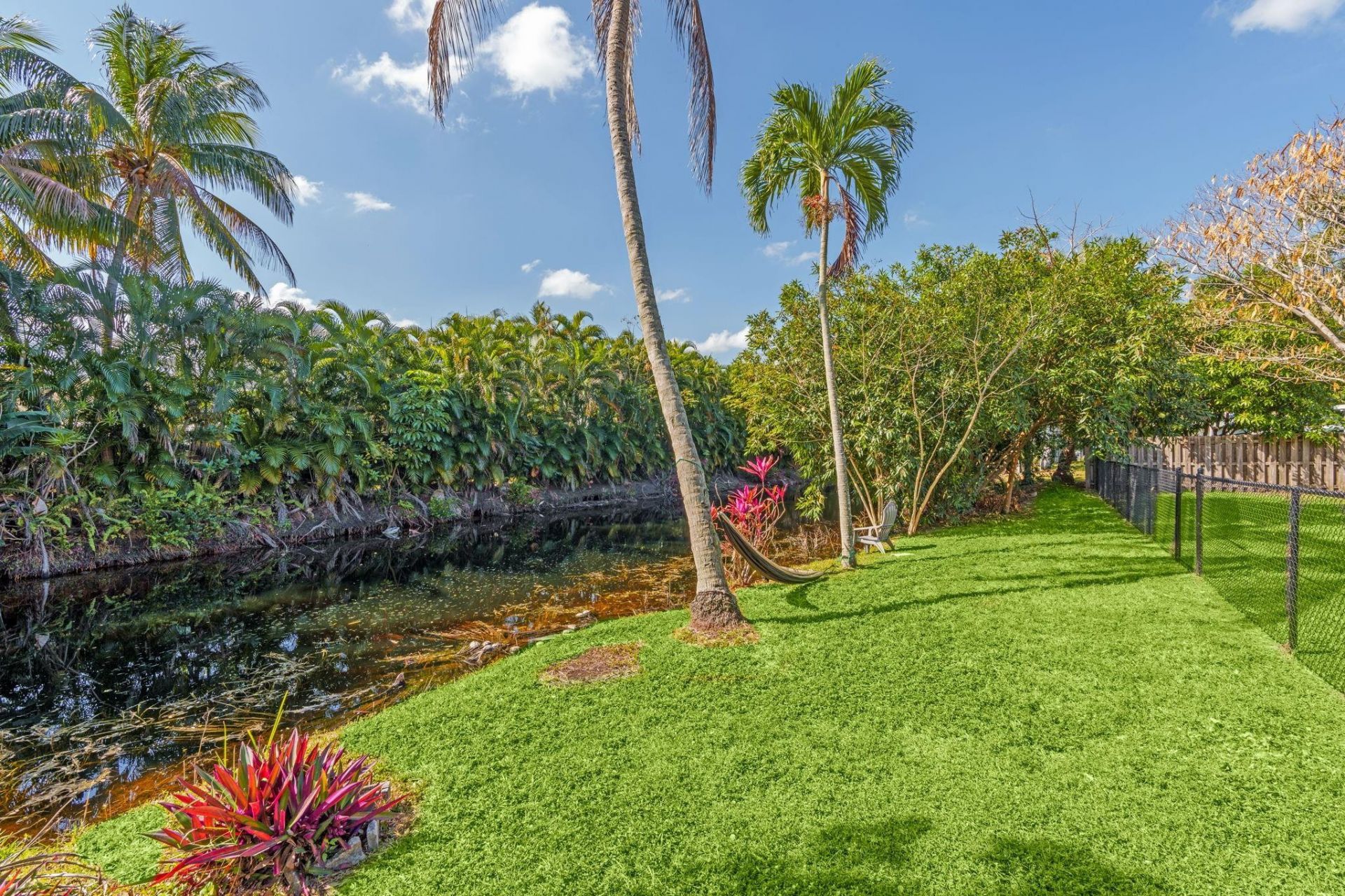 6711 NW 28th Ave, Fort Lauderdale, FL 33309 Photo