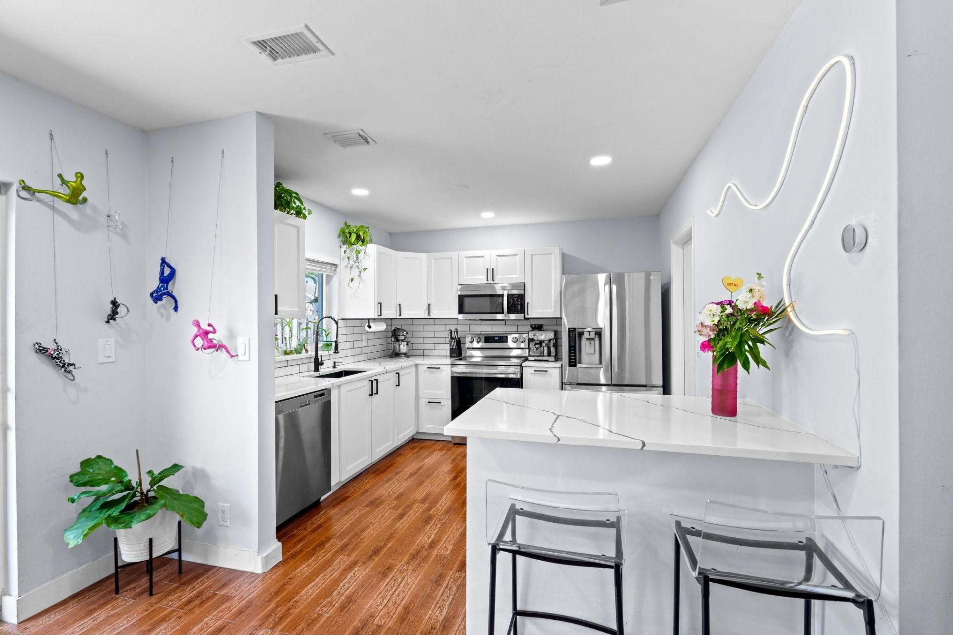 6711 NW 28th Ave, Fort Lauderdale, FL 33309 Photo