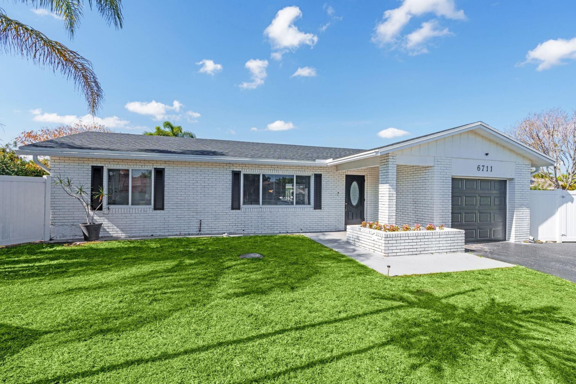 6711 NW 28th Avenue, Fort Lauderdale, FL 33309 Photo