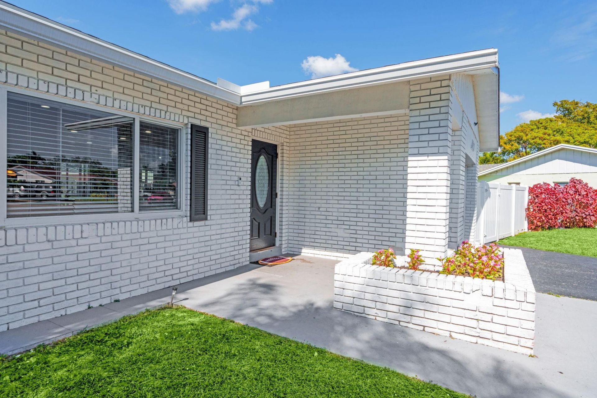6711 NW 28th Avenue, Fort Lauderdale, FL 33309 Photo
