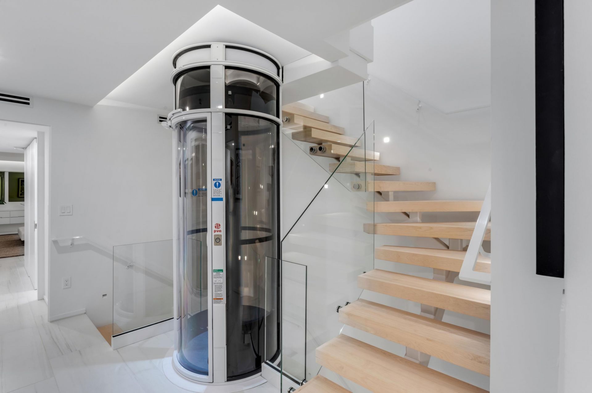 421 Hendricks Isle, Fort Lauderdale, FL 33301 Photo