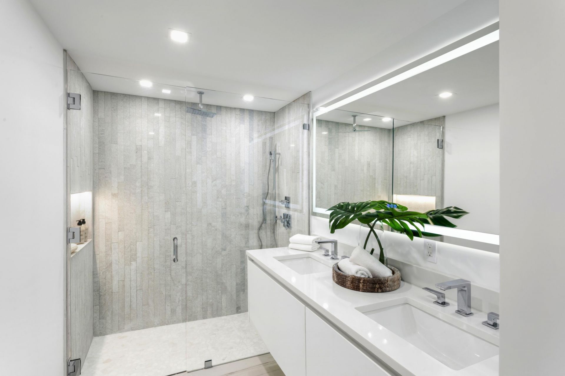 421 Hendricks Isle, Fort Lauderdale, FL 33301 Photo