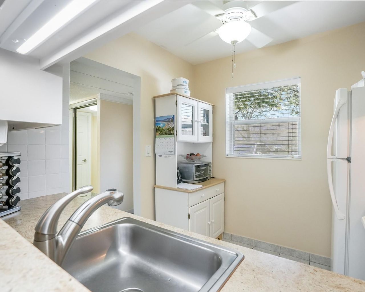 3400 NW 48th Avenue, Unit 407, Lauderdale Lakes, FL 33319 Photo