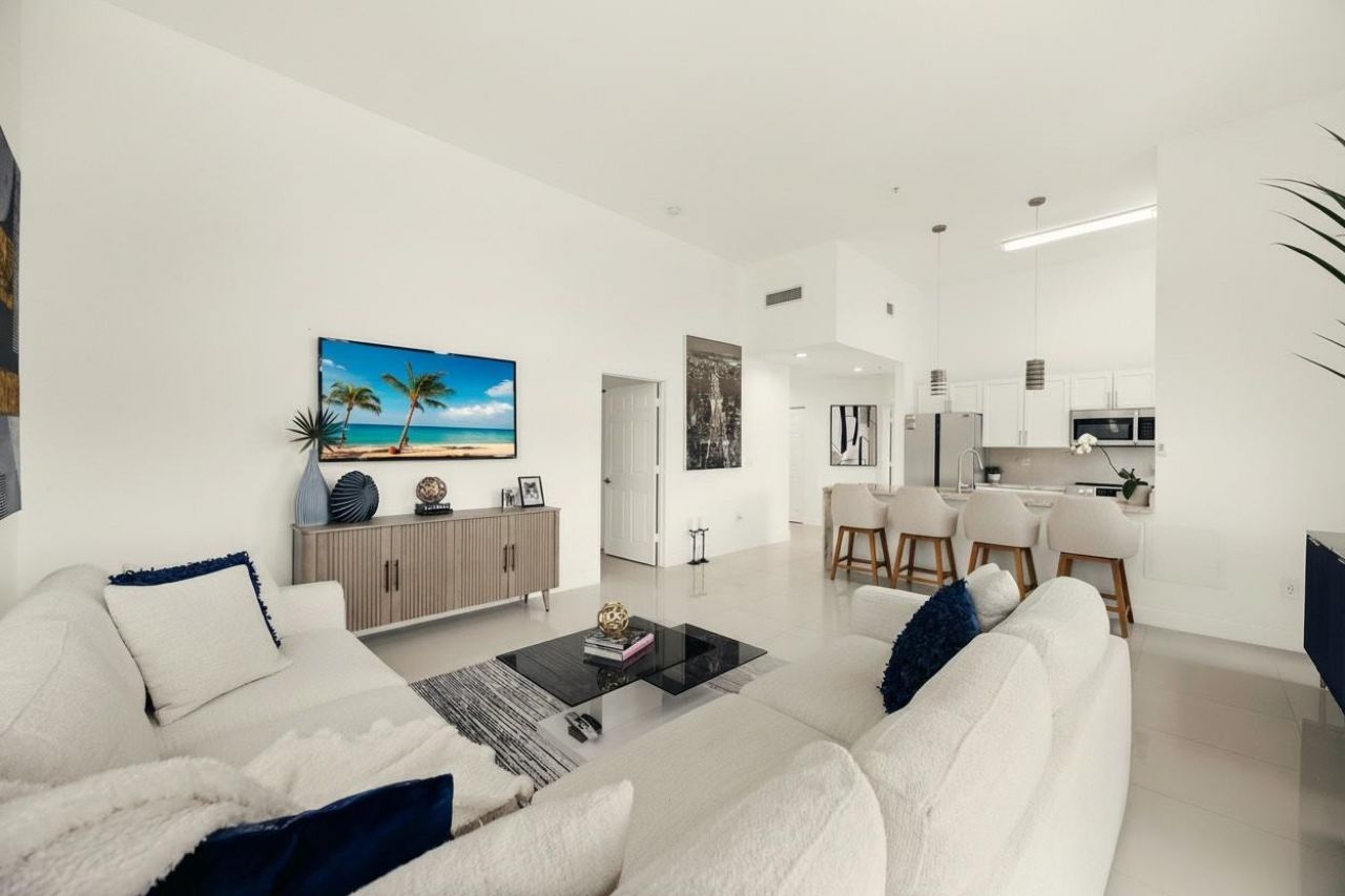 616 Clearwater Park Rd, Unit 101, West Palm Beach, FL 33401 Photo