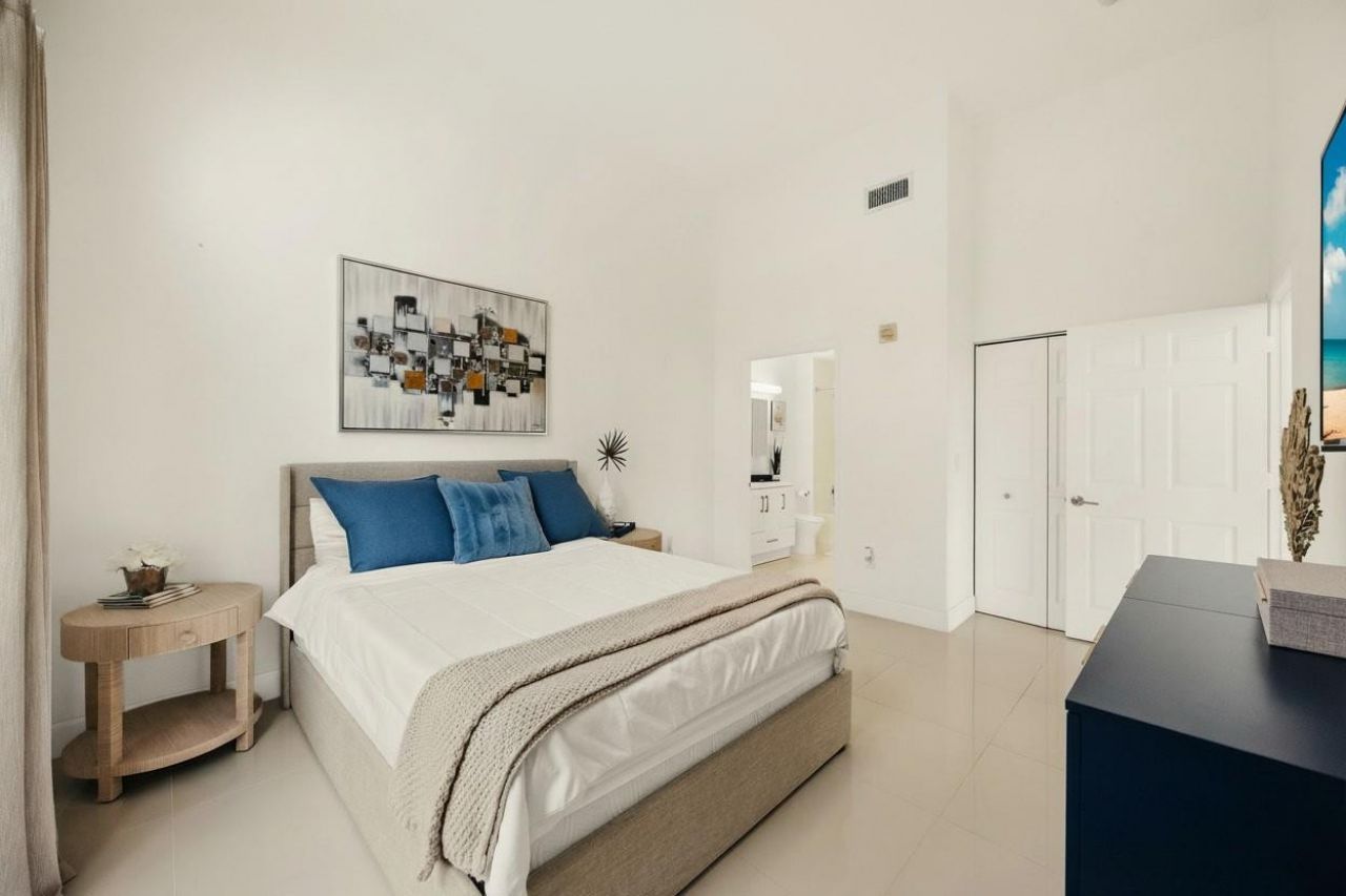 616 Clearwater Park Rd, Unit 101, West Palm Beach, FL 33401 Photo