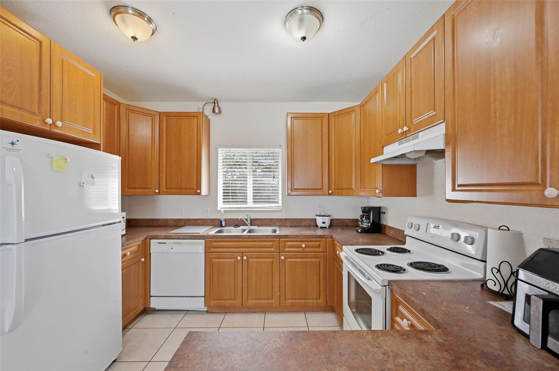 911 NE 12th Avenue, Pompano Beach, FL 33060 Photo