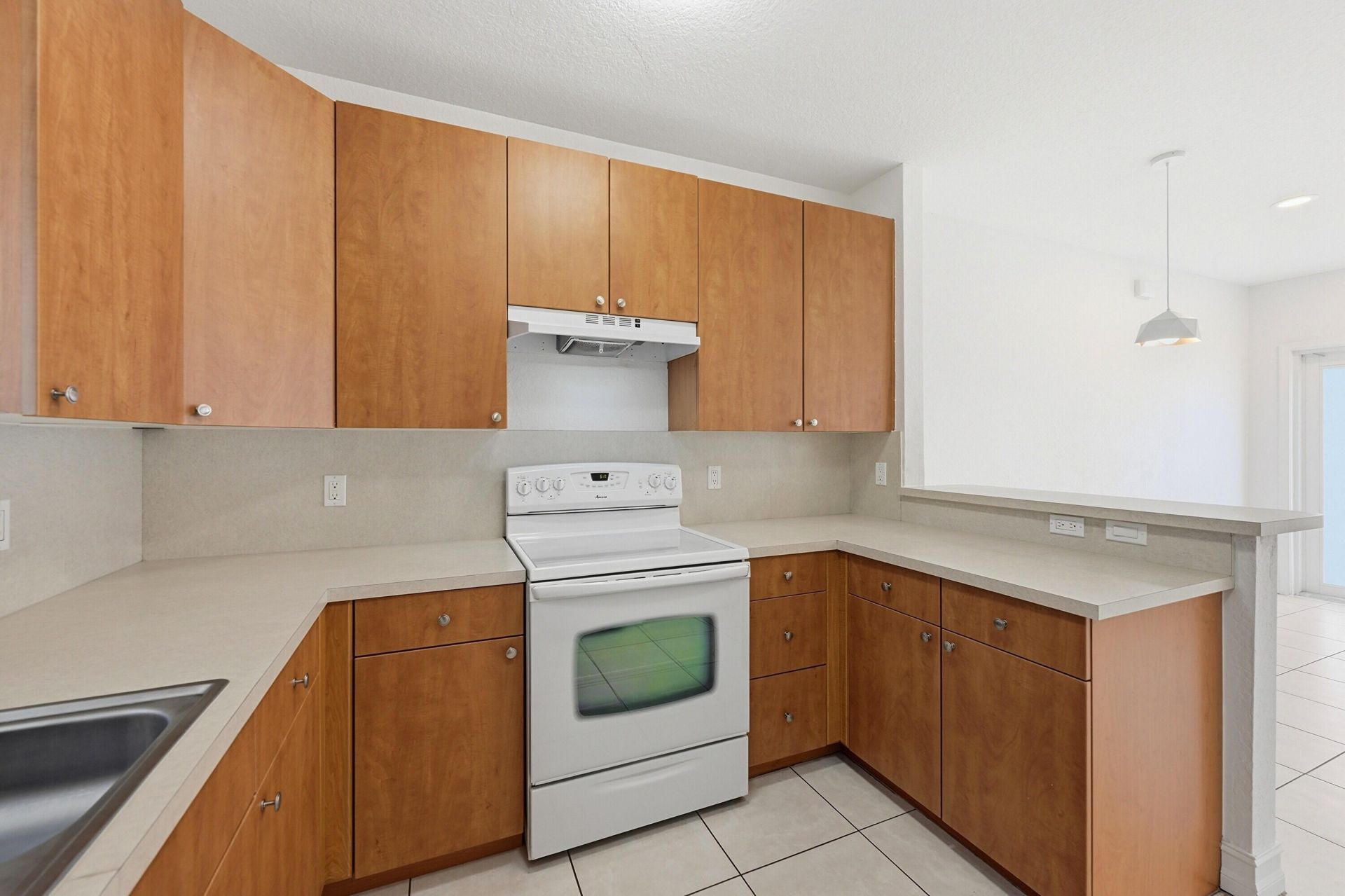 911 NE 12th Avenue, Pompano Beach, FL 33060 Photo