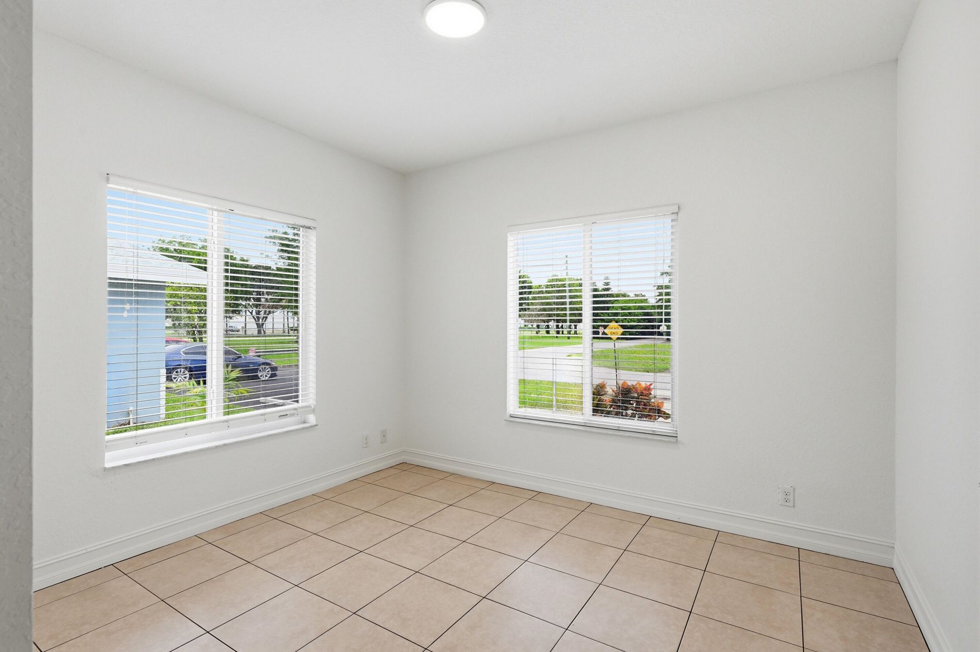 911 NE 12th Avenue, Pompano Beach, FL 33060 Photo