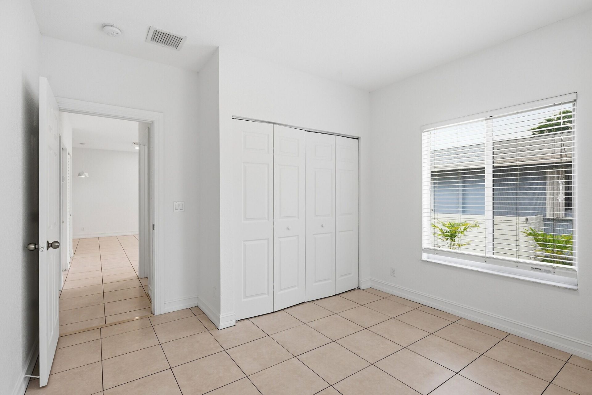 911 NE 12th Avenue, Pompano Beach, FL 33060 Photo