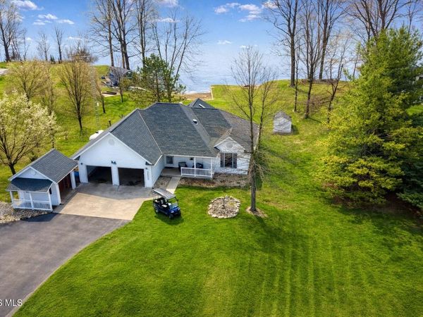 234 Seneca Drive, Montpelier, OH 43543