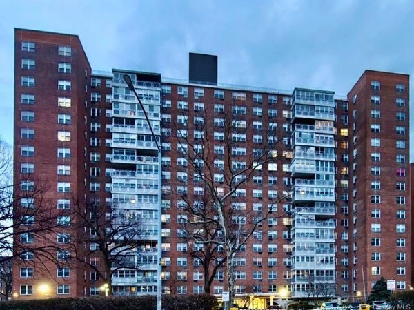 4310 Kissena Boulevard, Unit 16D, Flushing, NY 11355