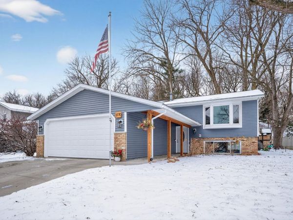 3770 Manorwoods Drive NW, Rochester, MN 55901