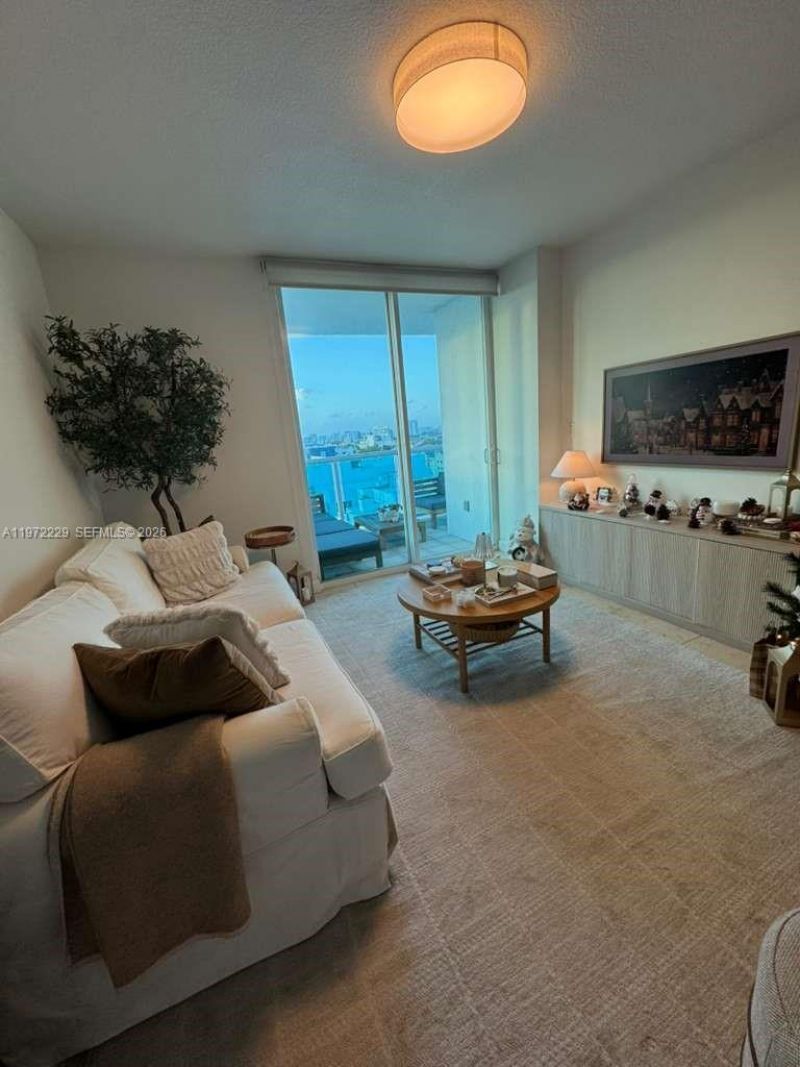 1723 SW 2nd Ave, Unit 1206, Miami, FL 33129 Photo