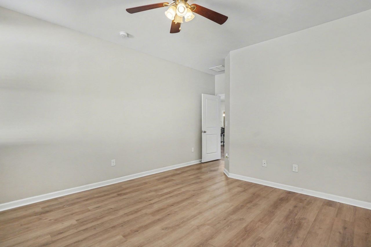 1426 Chanson Ct. Photo 14