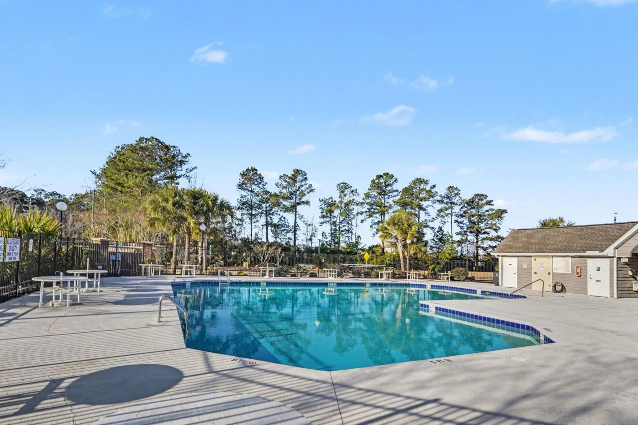 1426 Chanson Ct. Photo 35