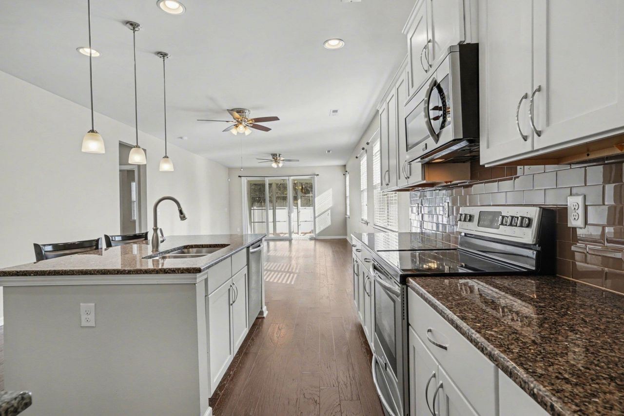 1426 Chanson Ct. Photo 6