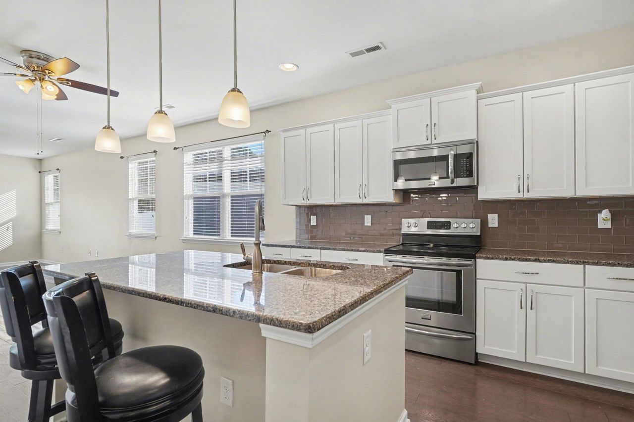 1426 Chanson Ct. Photo 7