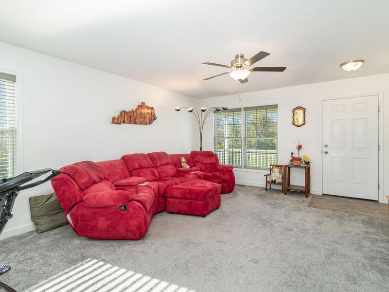 1395 E Rogers Road, Crittenden, KY 41030 Photo 4