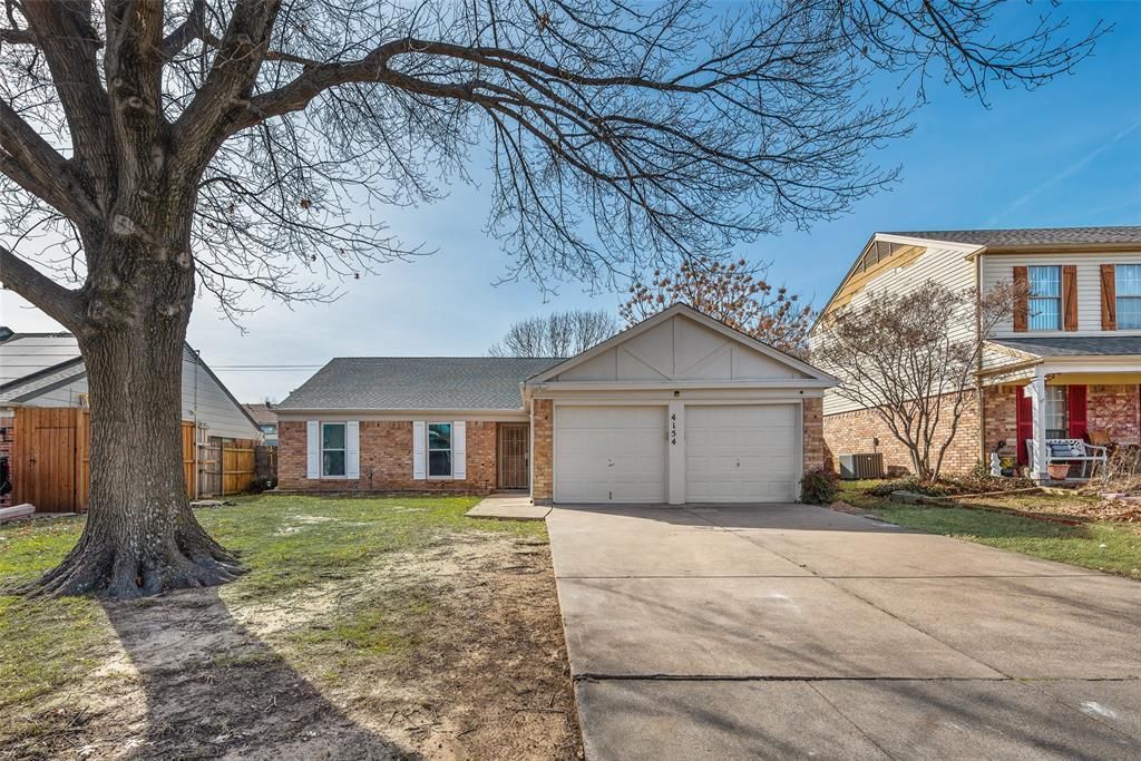 4154 Emerson Drive, Grand Prairie, TX 75052 Main Photo