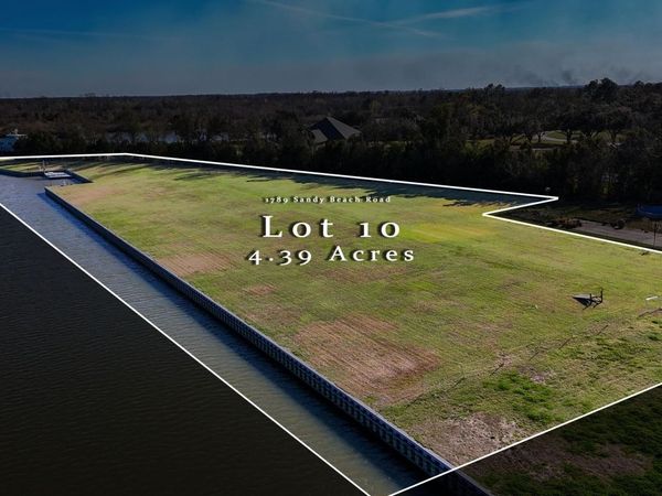 1789 Sandy Beach Road , Houma, LA 70360