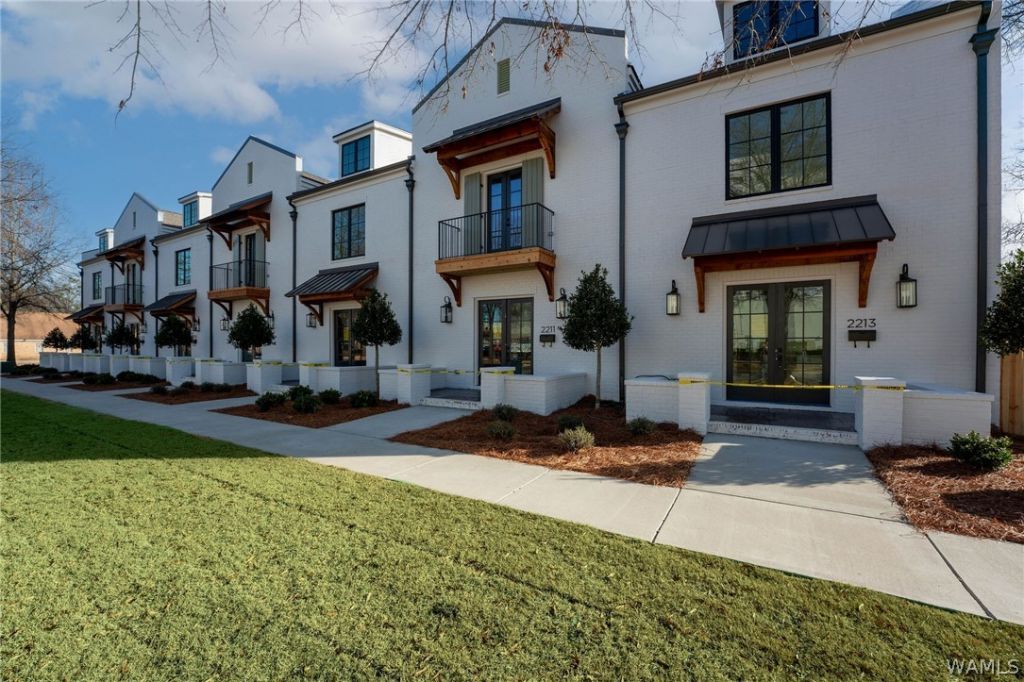 2207 Paul W Bryant Drive, Tuscaloosa, AL 35401 Main Photo