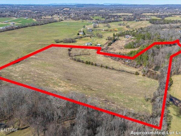 Country Lane, Walland, TN 37886