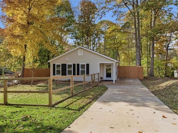 2690 Fairlane Drive , Cumming, GA 30041