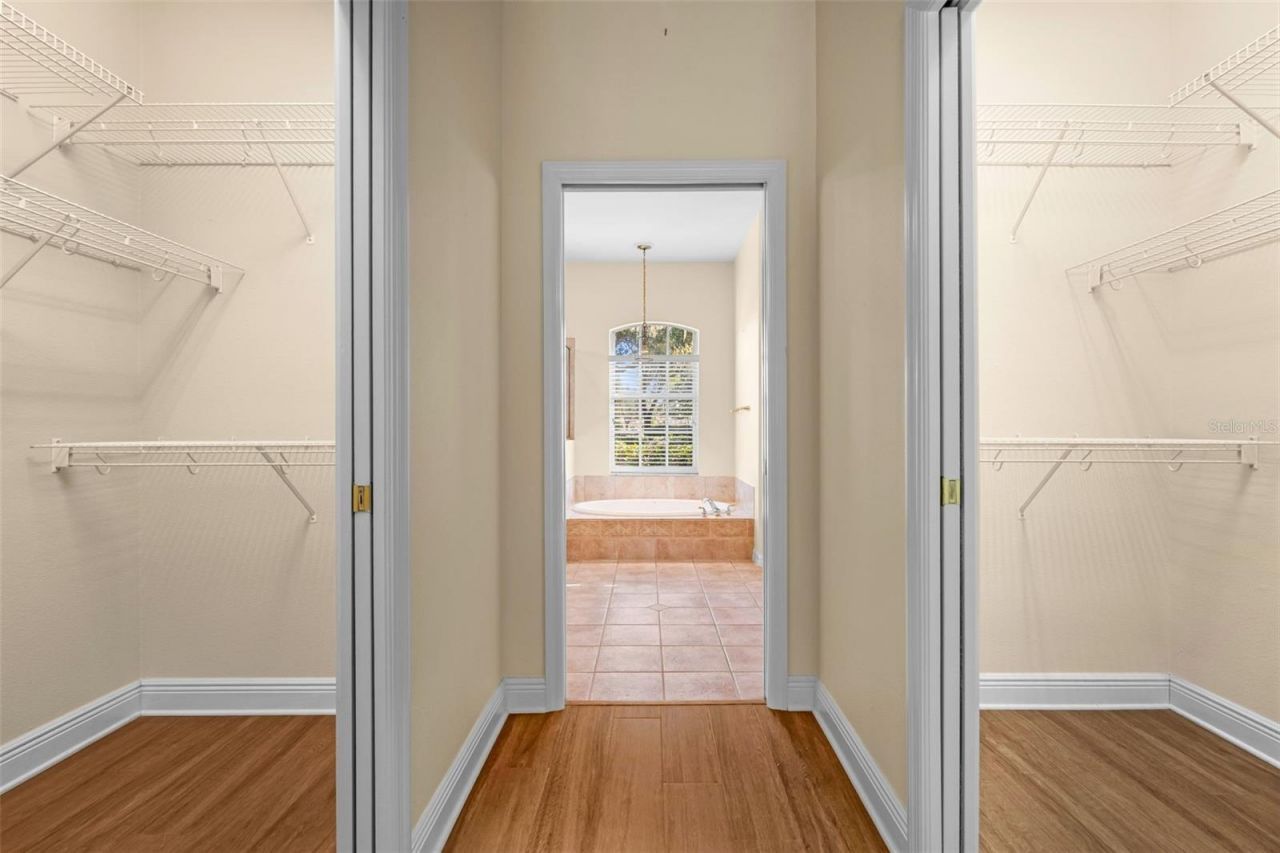 4751 Carrington Circle, Sarasota, FL 34243 Photo