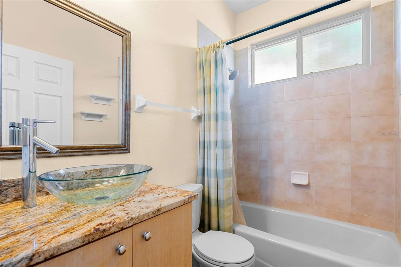 4751 Carrington Circle, Sarasota, FL 34243 Photo