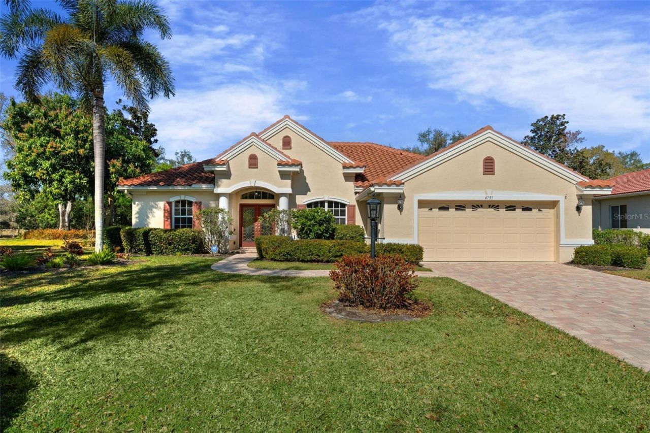 4751 Carrington Circle, Sarasota, FL 34243 Photo