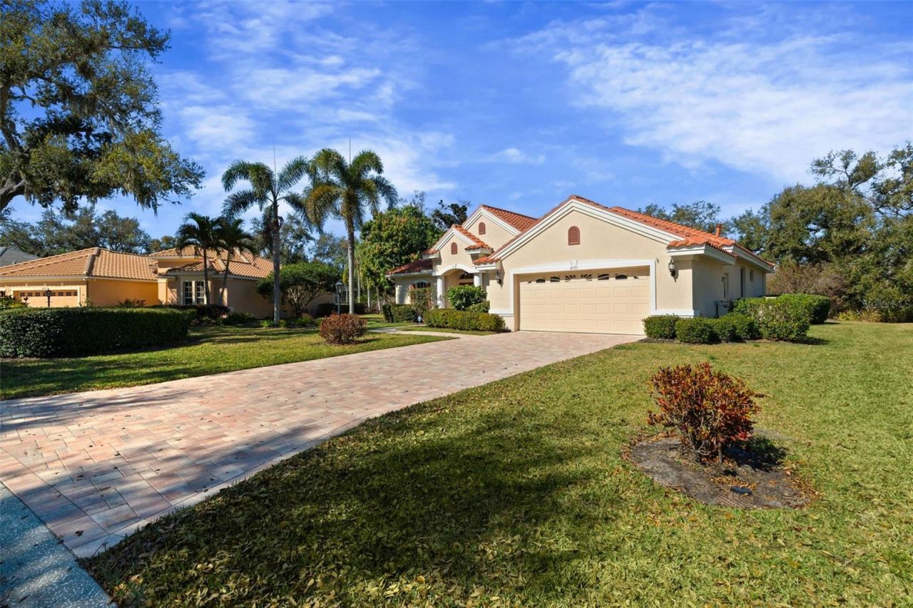 4751 Carrington Circle, Sarasota, FL 34243 Photo