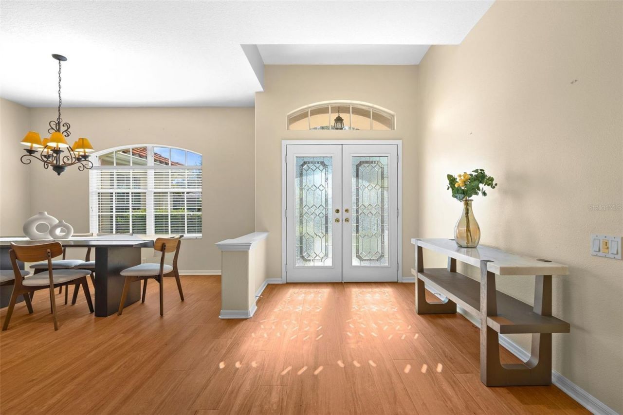 4751 Carrington Circle, Sarasota, FL 34243 Photo