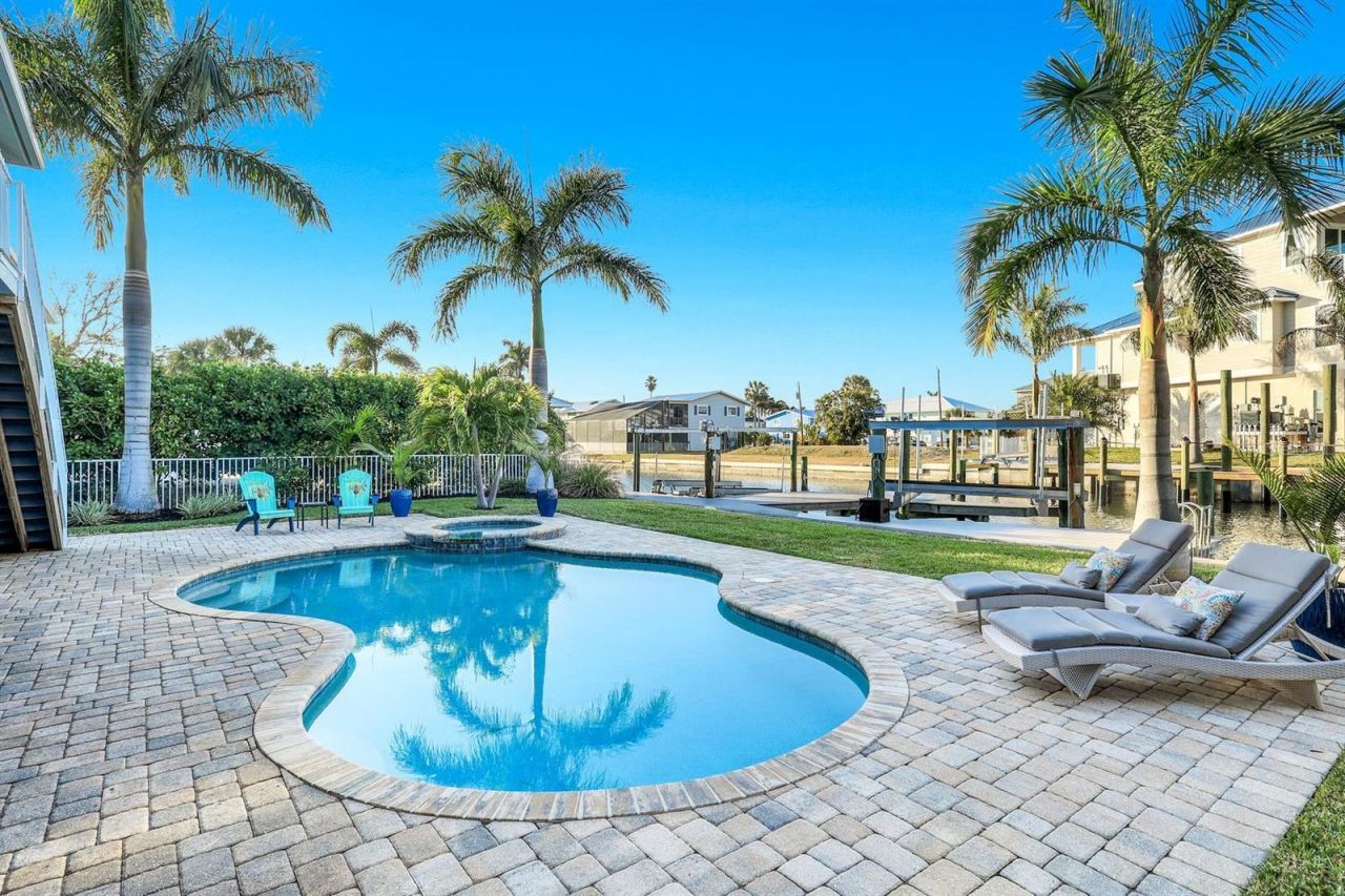 231 Sterling Avenue, Fort Myers Beach, FL 33931 Photo