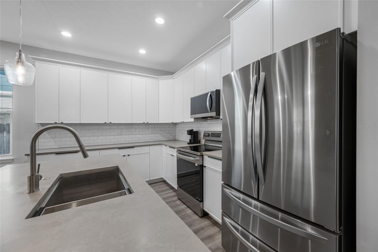 2144 43rd Terrace N, Saint Petersburg, FL 33714 Photo