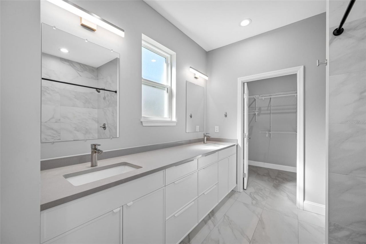 2144 43rd Terrace N, Saint Petersburg, FL 33714 Photo