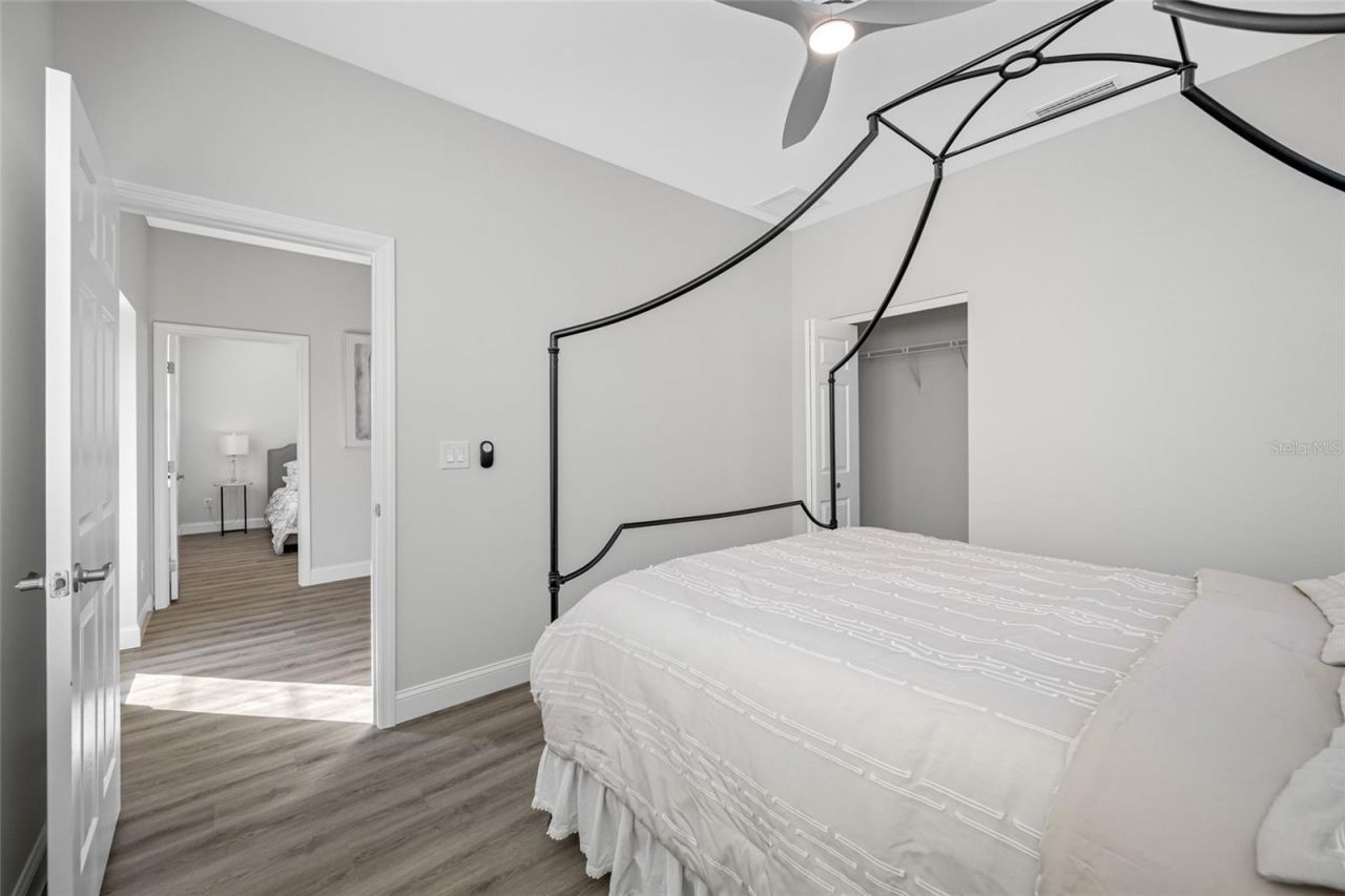 2144 43rd Terrace N, Saint Petersburg, FL 33714 Photo