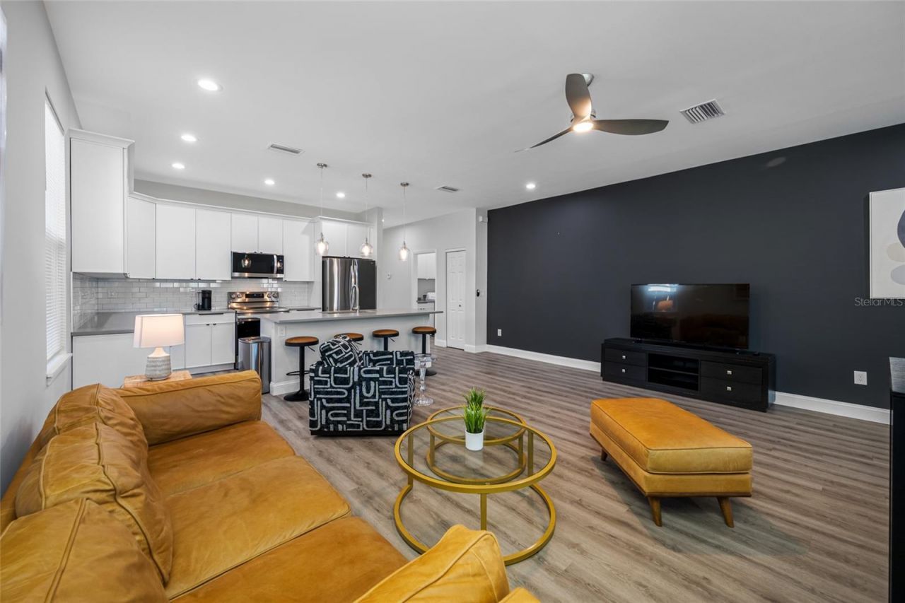 2144 43rd Terrace N, Saint Petersburg, FL 33714 Photo