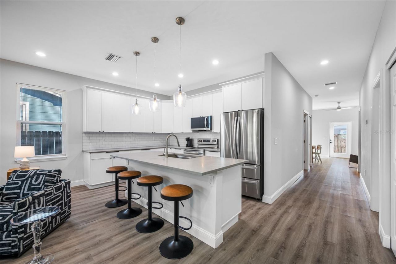 2144 43rd Terrace N, Saint Petersburg, FL 33714 Photo