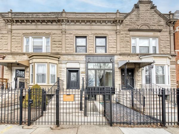 2816 W Warren Boulevard , Chicago, IL 60612