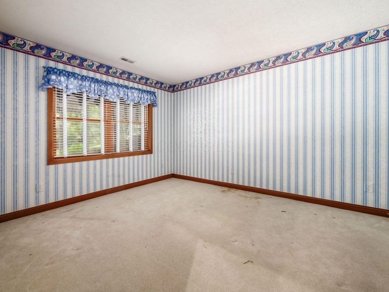 895 Linworth Village Drive , Columbus, OH 43235 Photo 33